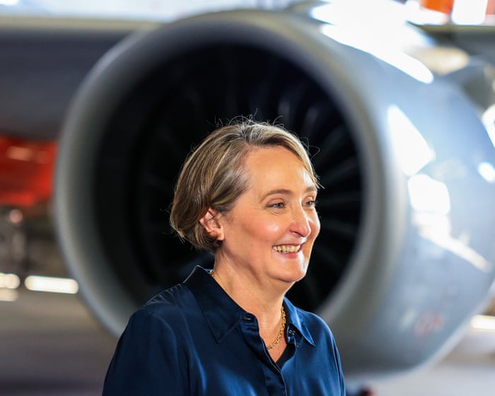 Qantas pays out bumper dividends and plans to buy 20 new aircraft after posting $2.4bn profit