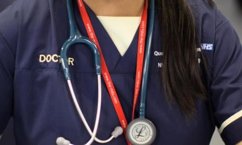 Students from wealthy backgrounds dominate medical schools | Doctors | The  Guardian