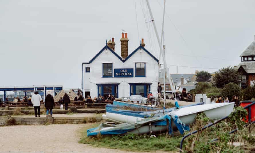 Whitstable Pub Walk for Travel