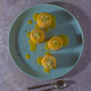 Steamed mango and coconut cakes.