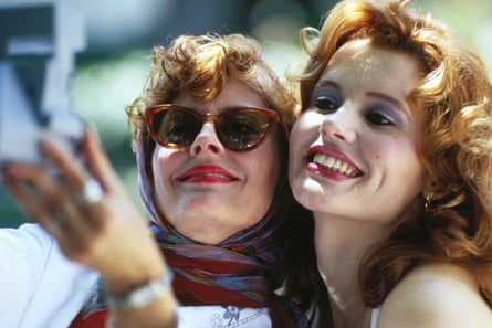 Susan Sarandon (left) and Davis in Thelma & Louise in 1991.