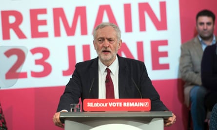 Corbyn speaks at a 'Vote Remain' podium in front of a large red 'Remain' sign