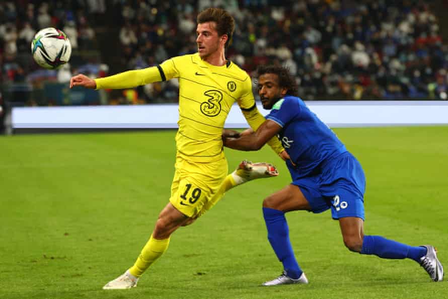 Mason Mount en action contre Al-Hilal lors de la victoire en demi-finale de la Coupe du monde des clubs de Chelsea