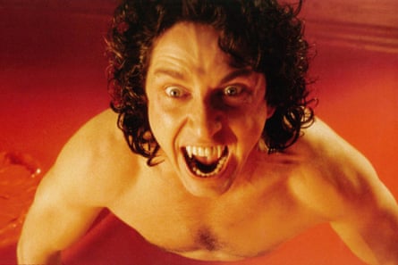 Gerard Butler in Dracula 2000.