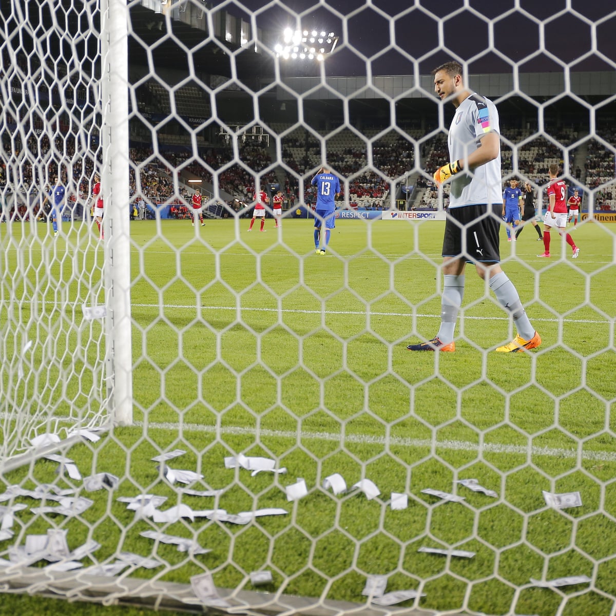 Milan S Donnarumma Has Fake Money Thrown At Him In Under 21 Match For Italy Football The Guardian