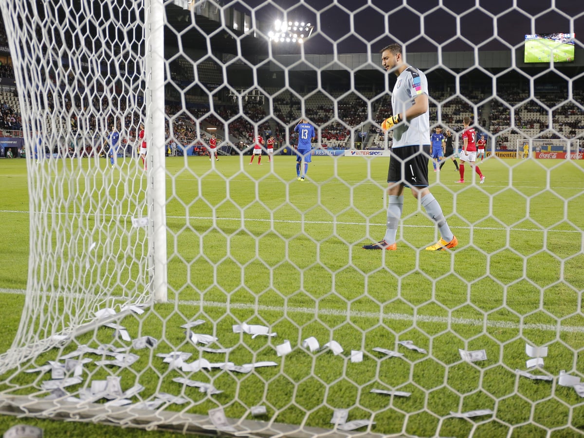 Milan S Donnarumma Has Fake Money Thrown At Him In Under 21 Match For Italy Football The Guardian
