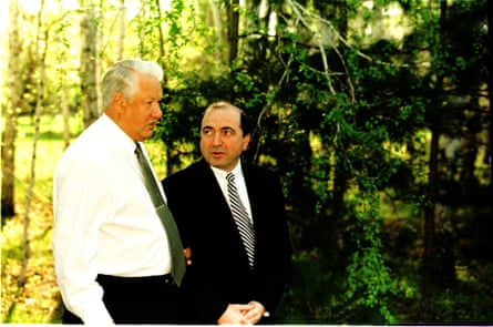 Boris Berezovsky, right, with Boris Yeltsin in Russia in 1999.