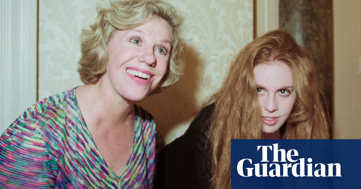 How to Lose Your Mother by Molly Jong-Fast review  Erica Jong's daughter on the worst year of her life