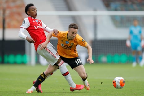 Jota of Wolves tussles with Arenal’s Joe Willock.