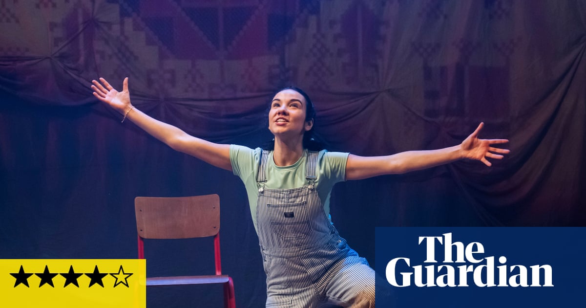 A Grain of Sand review – a child’s eye view of the horror in Gaza | Theatre A Grain of Sand review – a child’s eye view of the horror in Gaza | Theatre