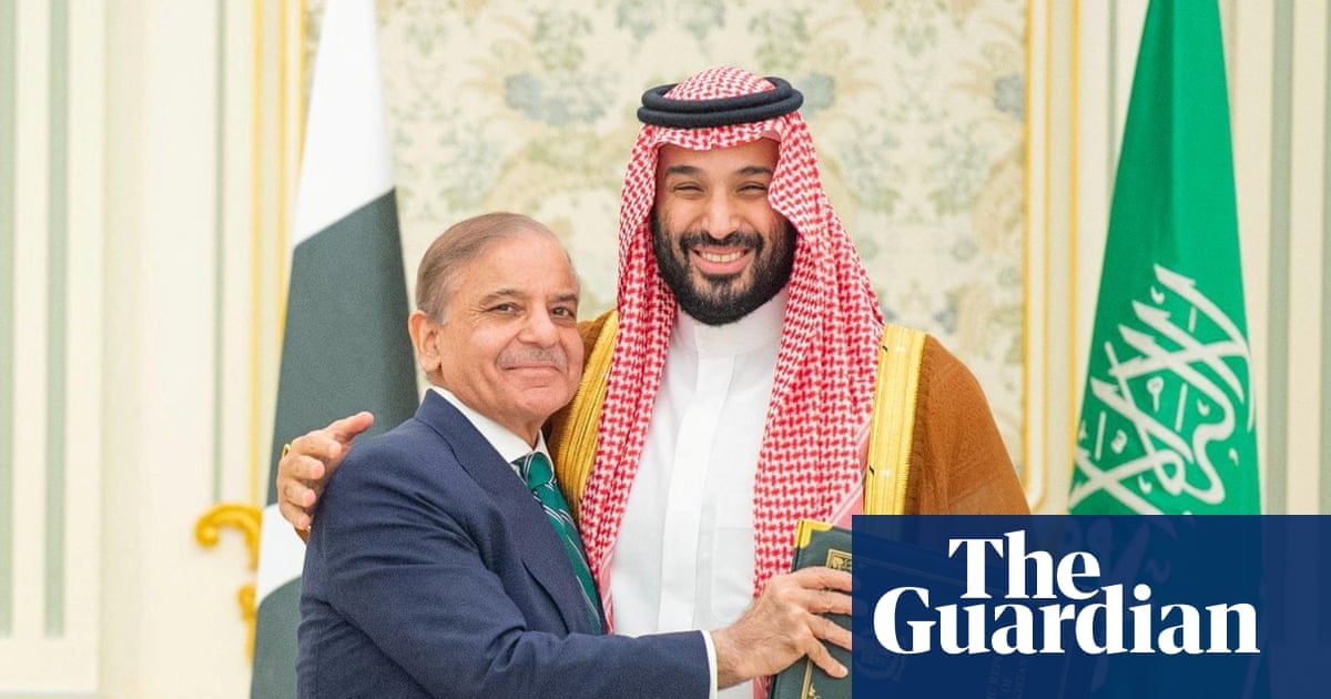 Saudi Arabia and Pakistan sign mutual defence pact as regional tensions escalate