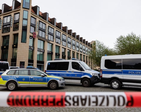 Police vehicles are parked behind a cordon at the scene of the crash in Leipzig dqxikeidqkikdinv