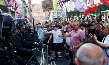 Tommy Robinson supporters protest outside the Old Bailey