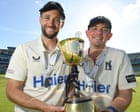 Warwickshire clinch County Championship title with victory over Leicestershire
