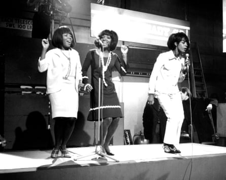 Martha and the Vandellas on stage singing