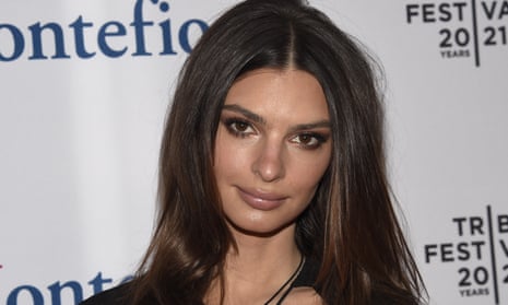 Emily Ratajkowski accuses Robin Thicke of groping her during filming of Blurred  Lines | Music | The Guardian