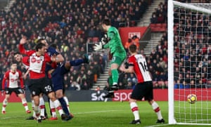 Kane scores the equaliser.