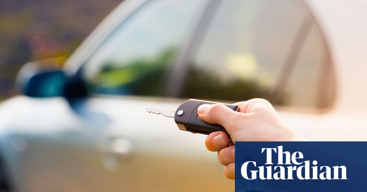 ‘Bereavement penalty’: people who lost partners hit by insurance premium rises