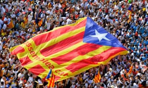 Catalans unfurl a huge pro-independence flag