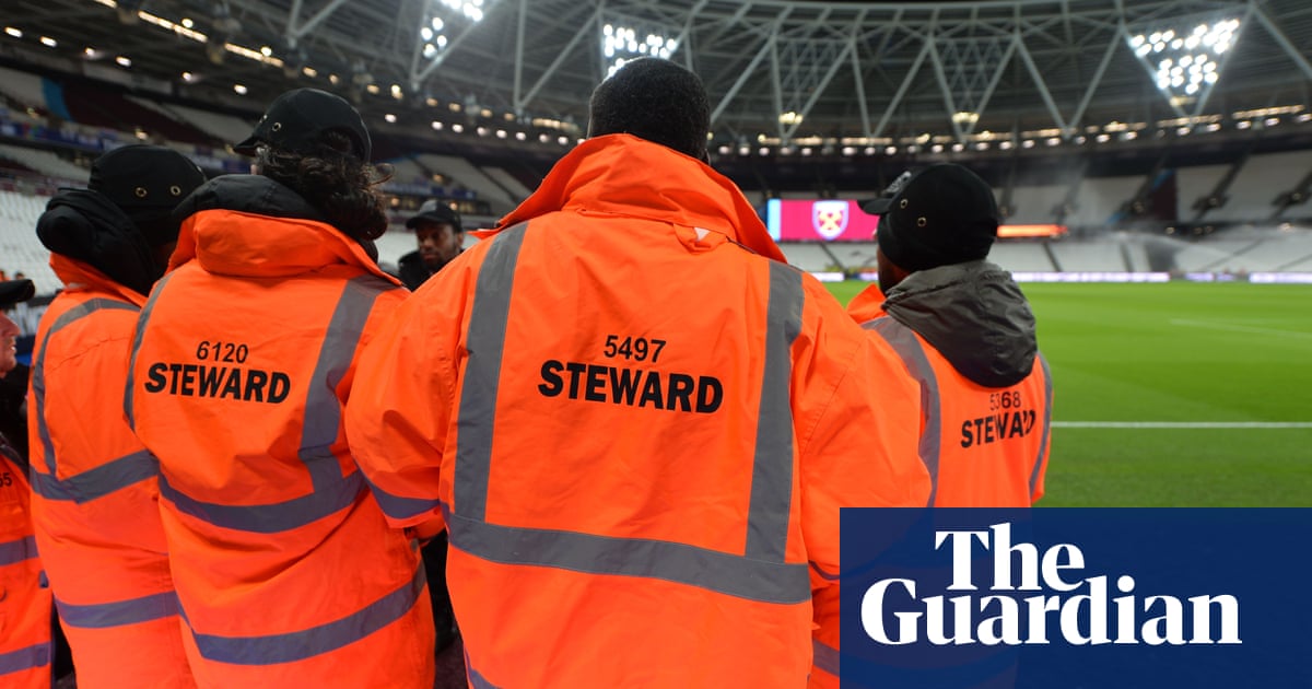 Premier League players may be willing to pay wages of club staff, says PFA Premier League players may be willing to pay wages of club staff, says PFA