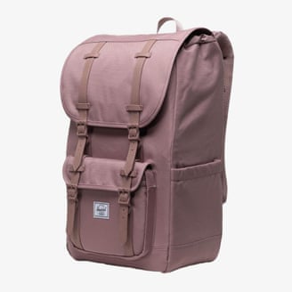 Back to school sales are unusually early this year. We found the 15 best deals for students and parents | life and style 1000