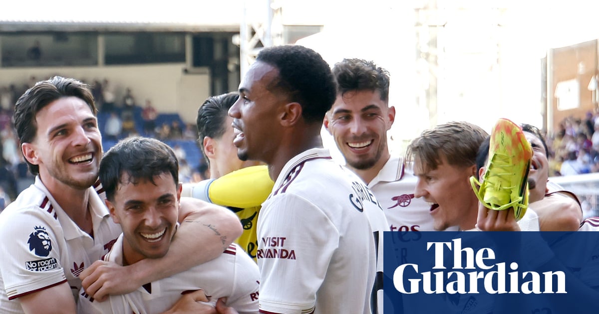 Arsenal celebrate Premier League in style with relaxed win at Crystal Palace