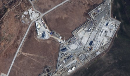 Satellite imagery from April 2026 shows construction under way on a border checkpoint on the Russian side of the only road bridge connecting Russia and North Korea. New buildings and building materials are visible on site. The checkpoint, reported to be 40% complete as of April, is planned to be 10 lanes wide.
