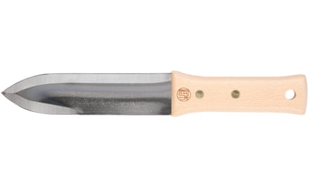Hori Hori knife from https://www.niwaki.com/ Niwaki Hori Hori Japanese weeding trowel