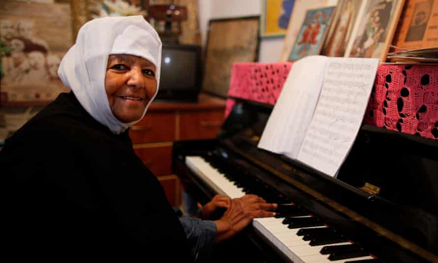Piano playing Emahoy Tsegué-Maryam Guèbrou