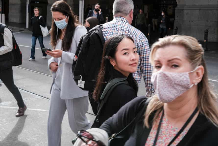 Seo surrounded by people on a busy street