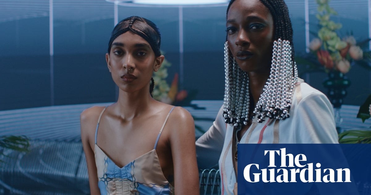 Black hair takes centre stage as London fashion week focuses on identity