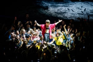 Christine and the Queens performing at Hammersmith Apollo, 21 November 2018.