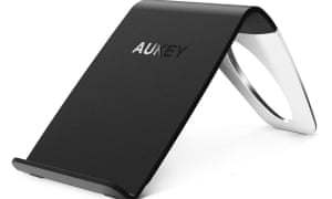 Aukey Charging Stand