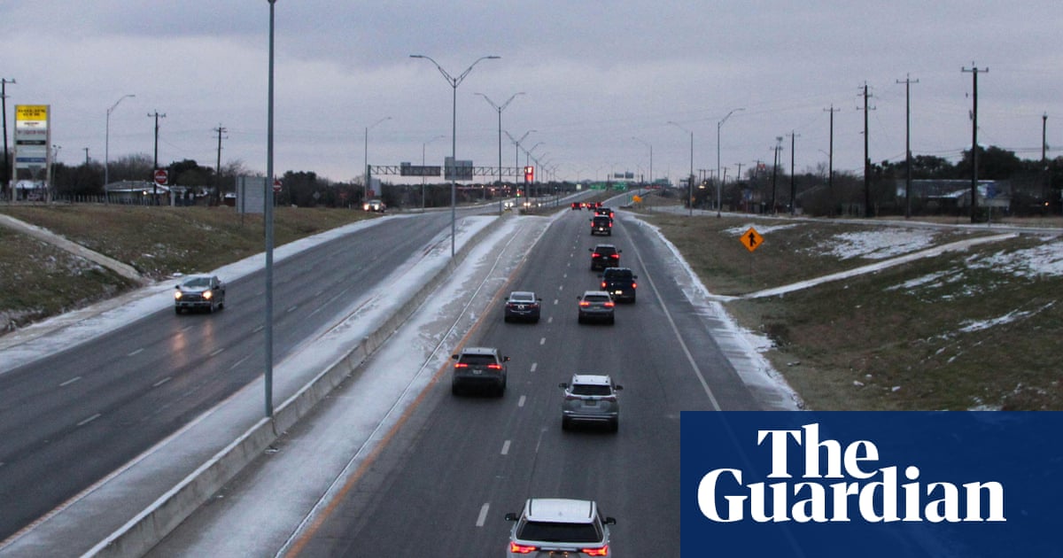 Texas welder called ‘highway hero’ for stopping unconscious driver