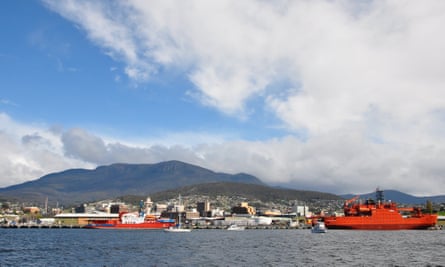 O vedere a Konani / Muntele Wellington în vizita lui Dawkins din 2013.