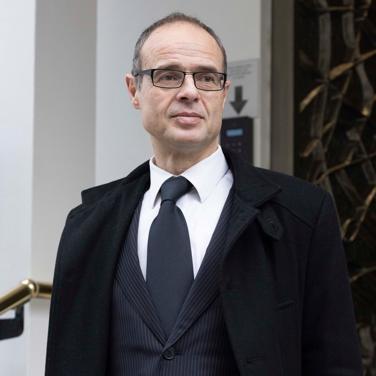 ¿Qué es el 'Mewing'?: la última tendencia estética en TikTok 79 Merca2.es Riesgos asociados esta práctica: