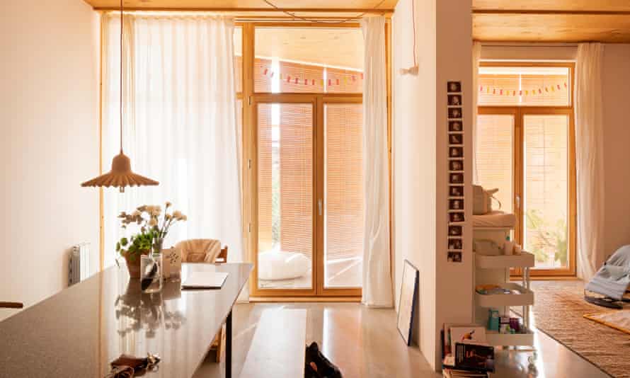 The timber construction allows the flats to be adaptable while also improving insulation and minimising environmental impact.