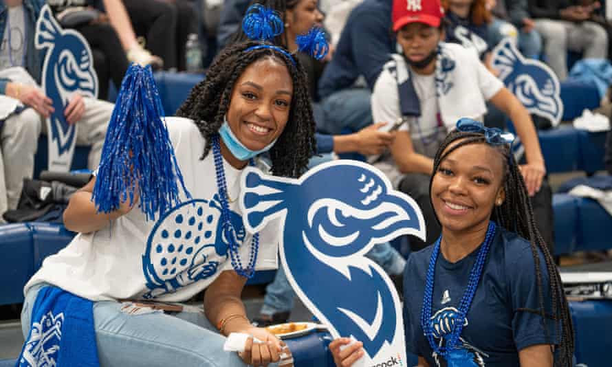 Peacocks fans prepare for a game at this year's NCAA tournament
