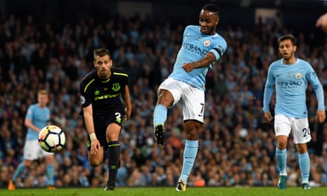 Raheem Sterling of Manchester City scores the equalizer