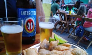 A fish dish and a pint at Bar do Peixe