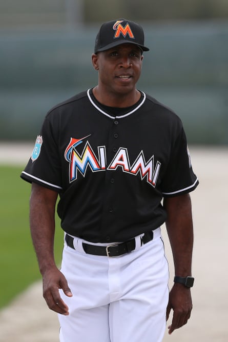 Miami Marlins: Dee Gordon issues video apology before return