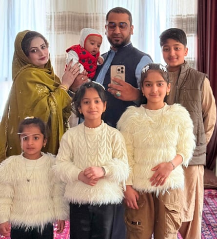 Liza Shams and her husband and five children – a boy, three girls and a baby