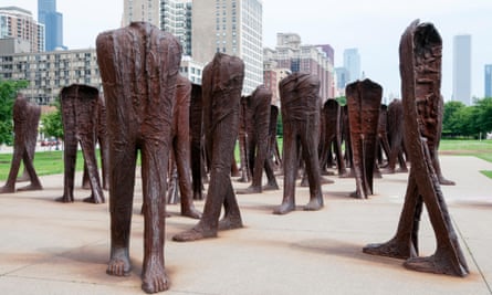 Abakanowicz’s piece Agora, in Grant Park, Chicago