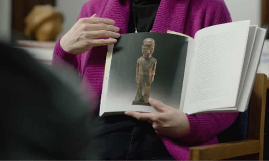 Une image de la sculpture Balot dans un livre.