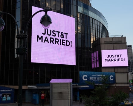 signs that say just&t married!
