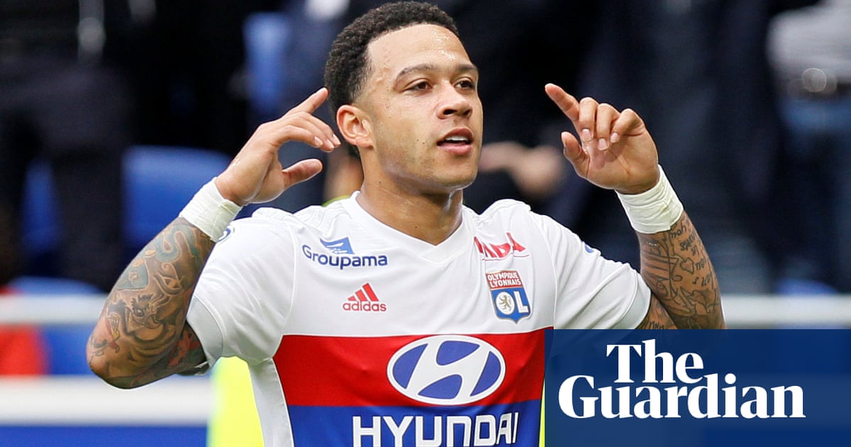 Memphis Depay Is Driving Lyon Towards A Champions League Place Lyon The Guardian