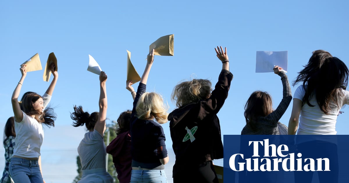 UK universities brace for last-minute fight for A-level students