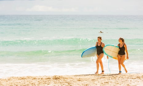gorgeous shapely surfer wearing latex bodysuit - Playground