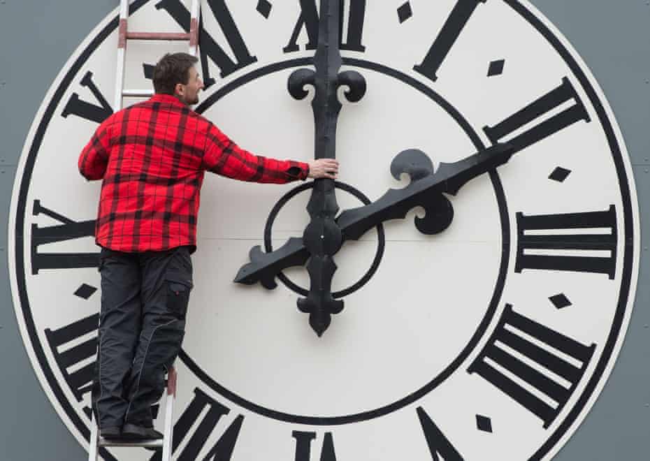 Readers Reply Why Do We Wait Until Late March To Put The Clocks Forward Life And Style Guardian - Best Wall Clocks 2020 Uk