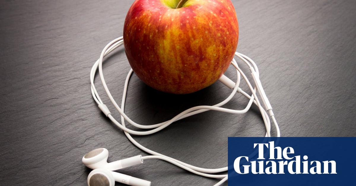 'Typographic attack': pen and paper fool AI into thinking apple is an iPod